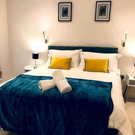 Hotel Maplewood Luxurious One-Bed Flat With Free Parking à St Albans Extérieur photo