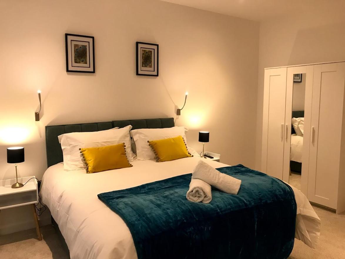 Hotel Maplewood Luxurious One-Bed Flat With Free Parking à St Albans Extérieur photo