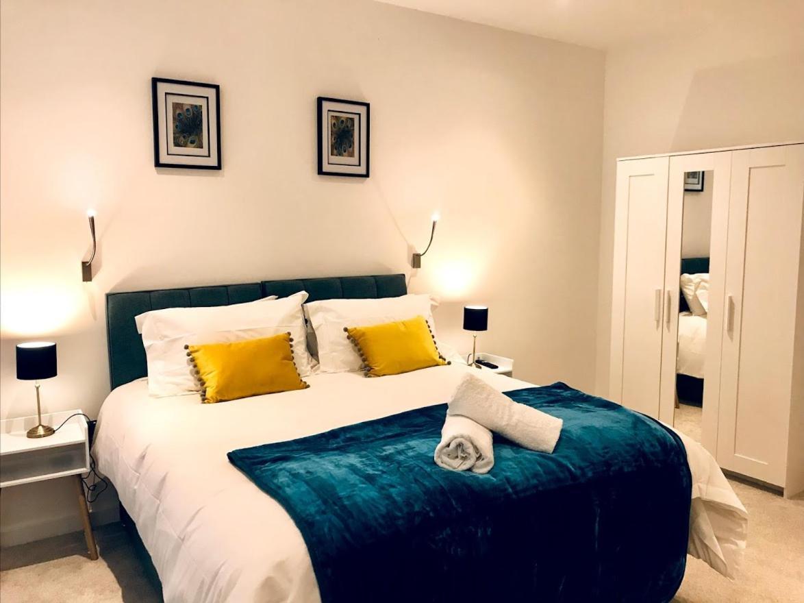 Hotel Maplewood Luxurious One-Bed Flat With Free Parking à St Albans Extérieur photo